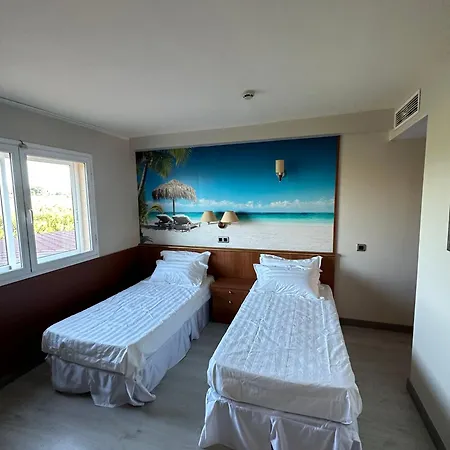 Paradise Hotel 3*