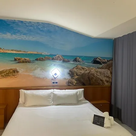 Paradise Hotel 3*
