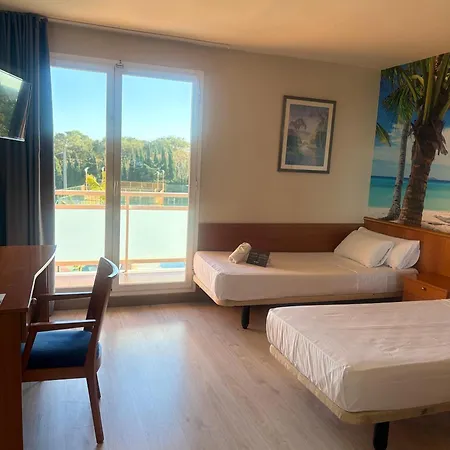 Paradise Hotel 3*