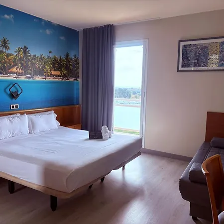 Paradise 3* Cambrils
