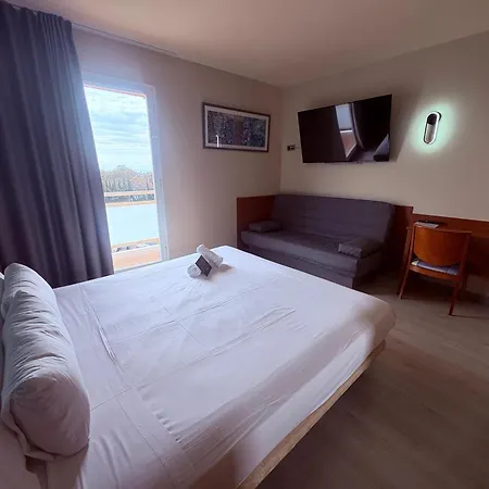 Hotel Paradise 3*